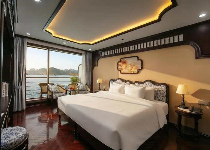  Du Yen Cruise Bay 5*