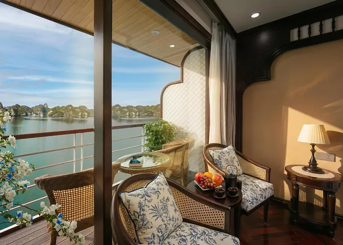  Du Yen Cruise Bay 5*